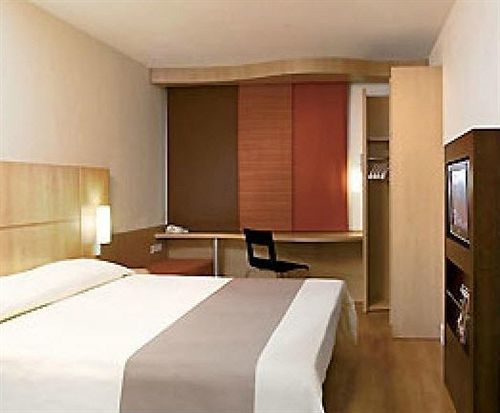 Ibis Como Grandate Kültér fotó